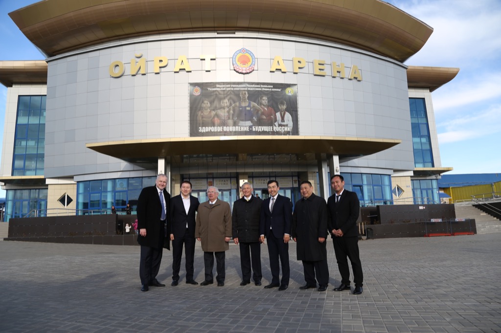 Ойрат арена фото